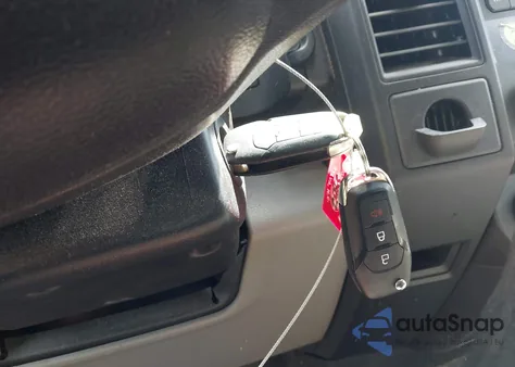 2020 Ford F-150 Xl z USA, uszkodzony, nr VIN 1FTMF1C50LFA73965